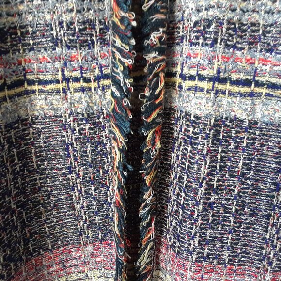 St. John Metallic Tweed Fringe Jacket Size 14 - Picture 11 of 13